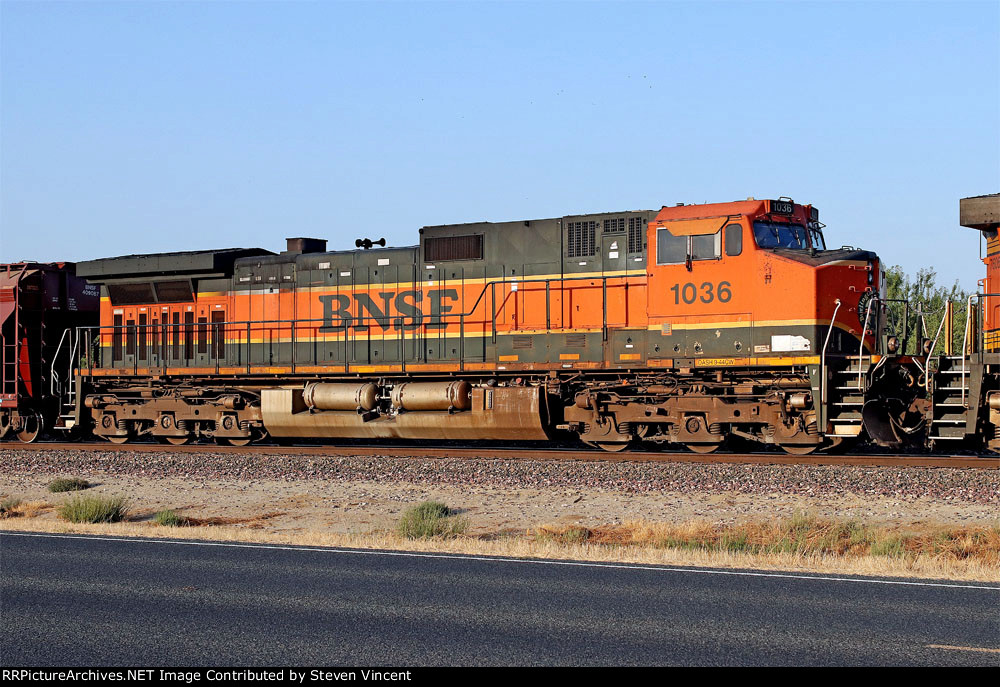 BNSF C44-9W #1036